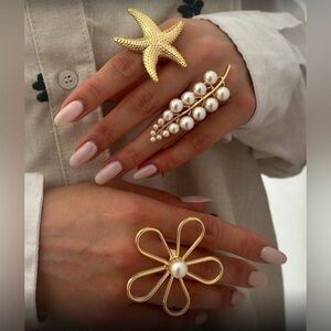 ✨Gold and Pearl Starfish and Flower Ring Set